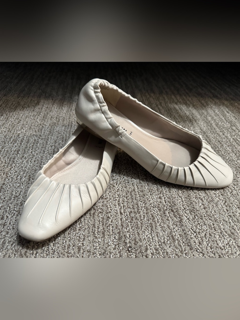Anne Klein Cream Pleated Toe Ballet Flats 11M
